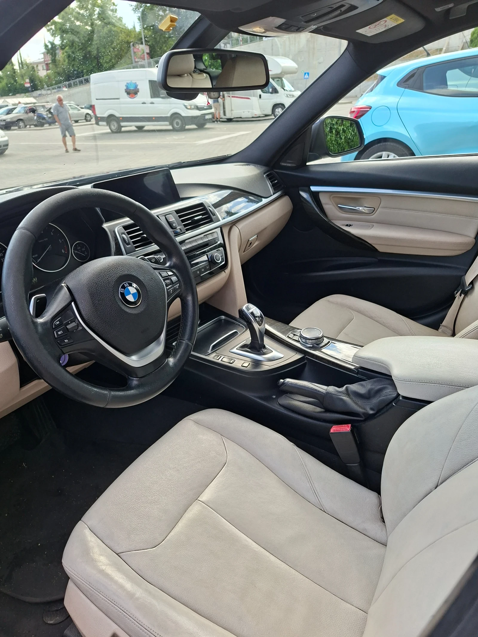 BMW 320, снимка 8 - Автомобили и джипове - 54962335