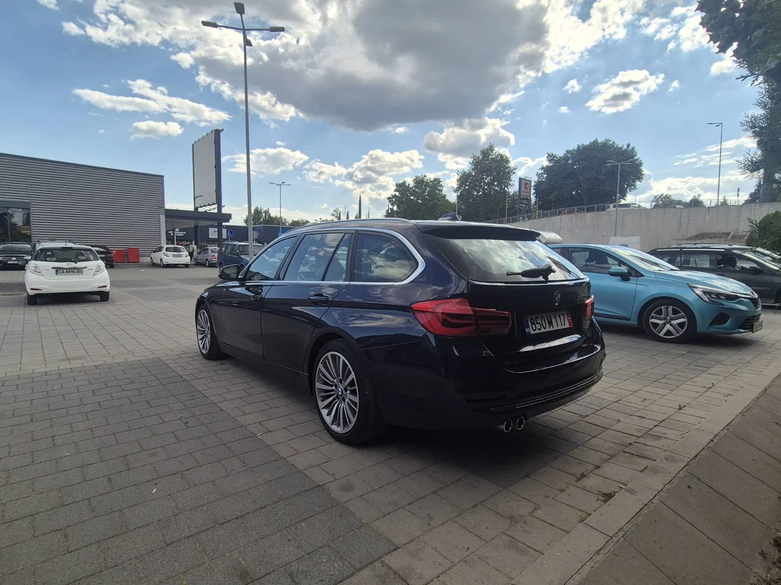 BMW 320, снимка 6 - Автомобили и джипове - 54962335