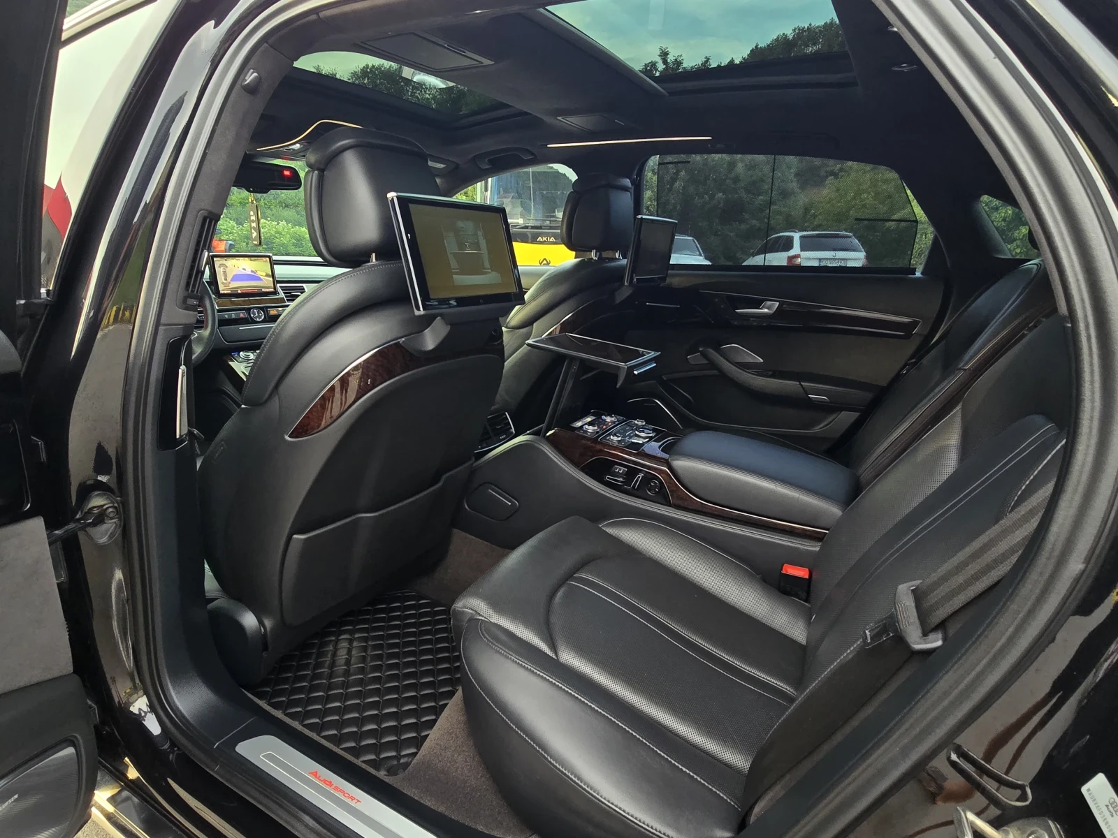 Audi A8 Топ състояние лизинг , снимка 10 - Автомобили и джипове - 55425126