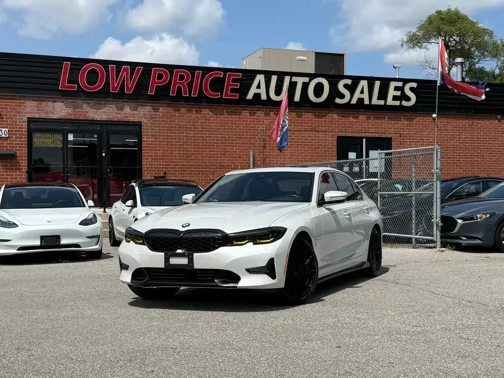 BMW 330 e xDrive Plug-in Hybrid