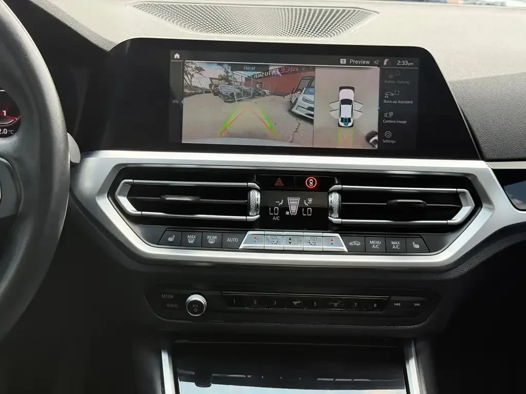 BMW 330 e xDrive Plug-in Hybrid, снимка 11 - Автомобили и джипове - 55616514