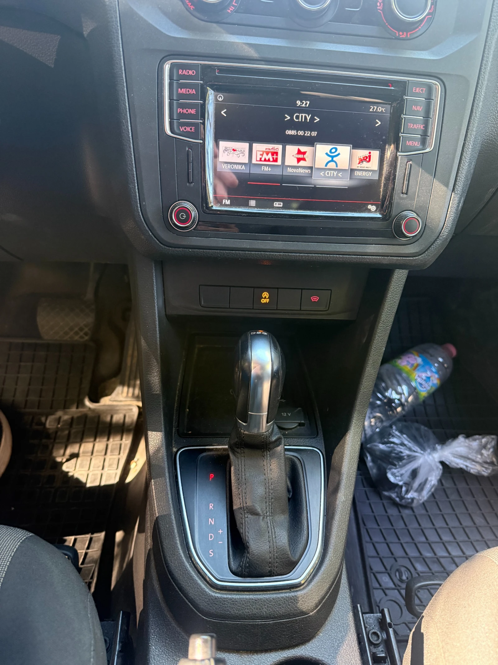 VW Caddy 2.0 TDI , снимка 9 - Автомобили и джипове - 55689288