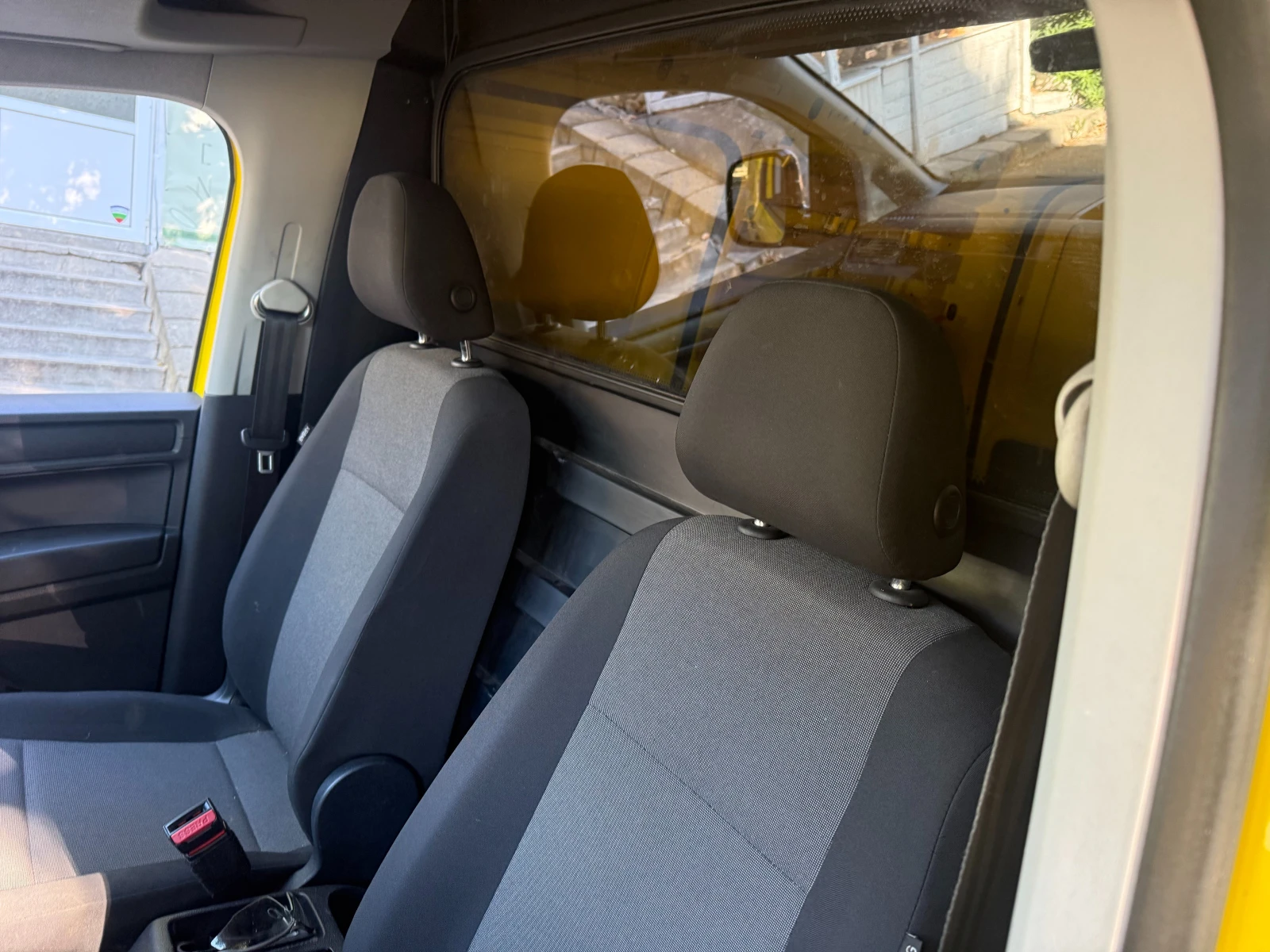 VW Caddy 2.0 TDI , снимка 6 - Автомобили и джипове - 55689288
