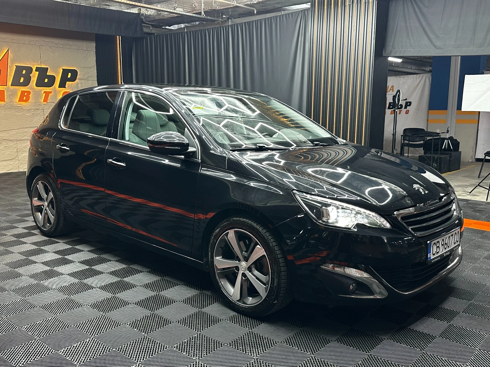 Peugeot 308 Автоматик/Хечбек/GT line/Панорама/ГАРАНЦИЯ, снимка 3 - Автомобили и джипове - 55724985