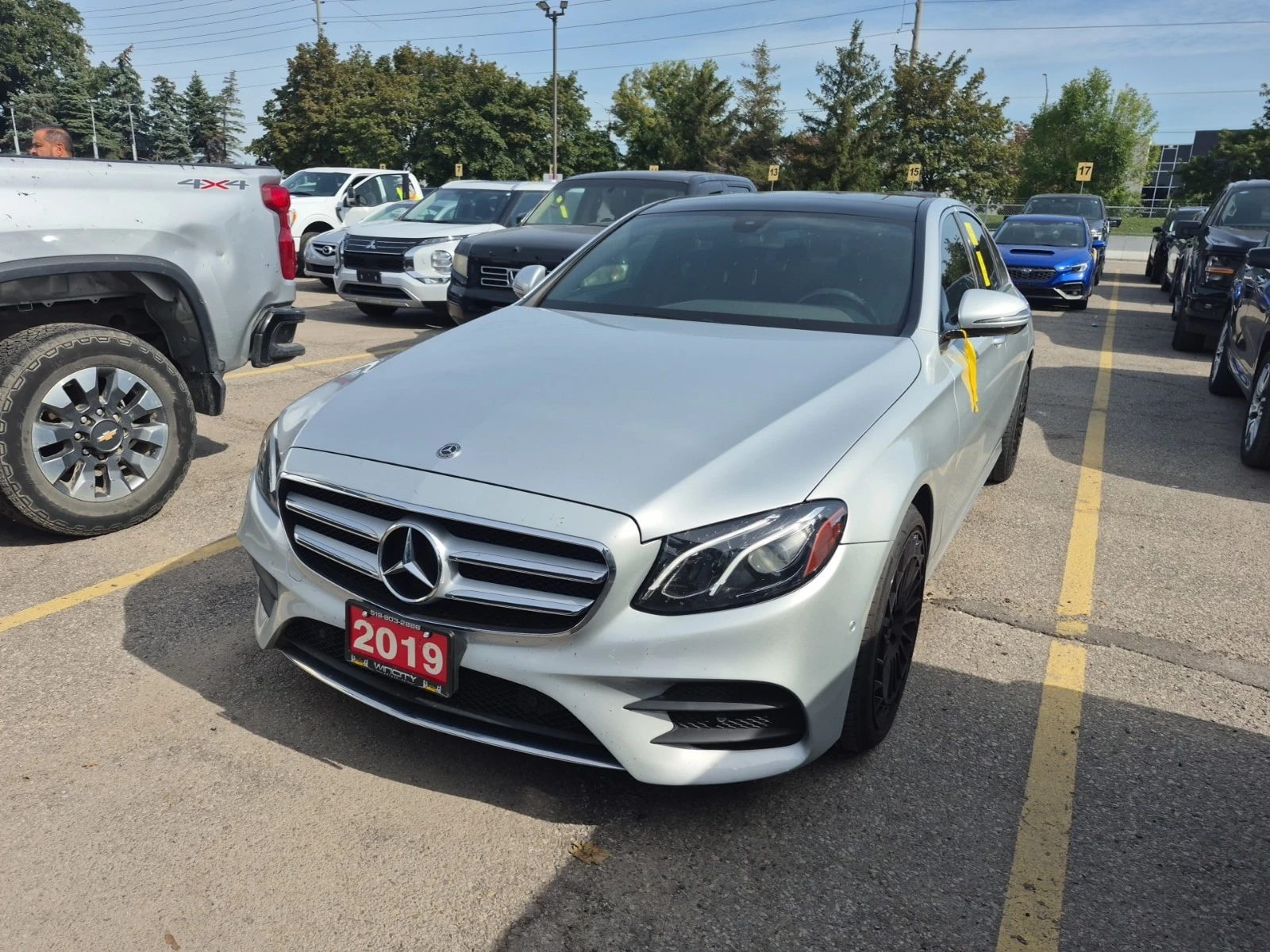 Mercedes-Benz E 300 4MATIC * AMG * BURMESTER * CARFAX * 