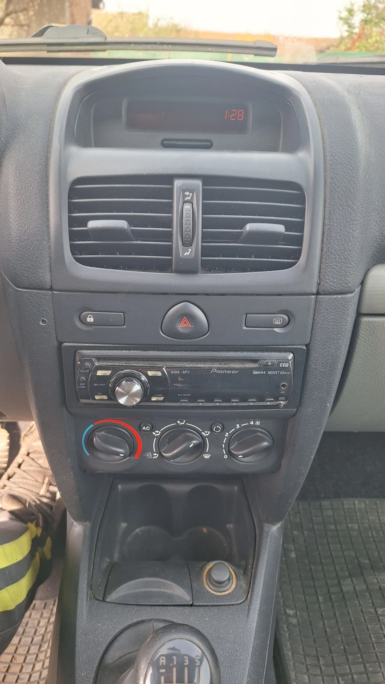 Renault Clio 1.2 i | Mobile.bg � ����������� 9