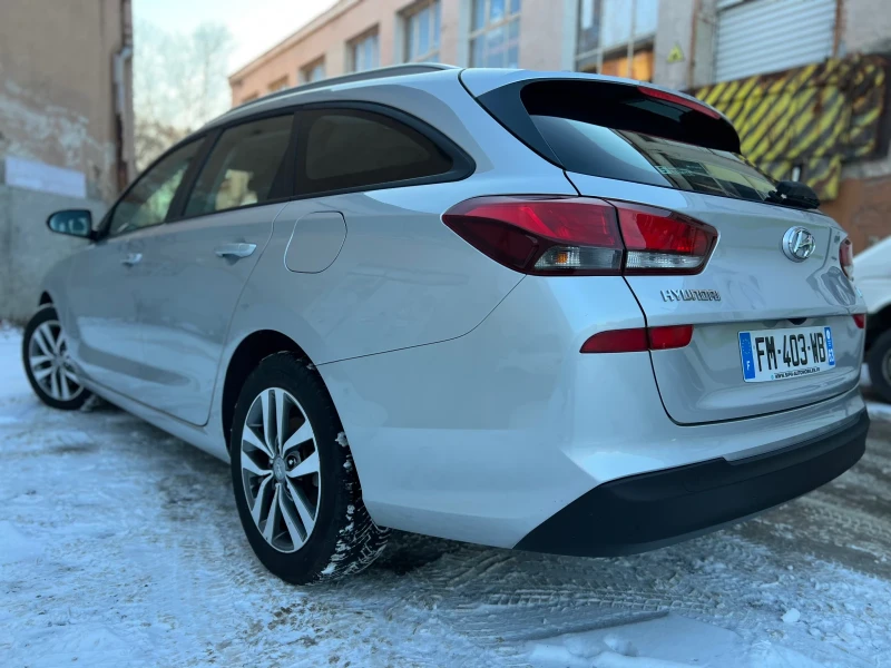 Hyundai I30 1.6 CRDI SPORT WAGON break BUSINESS , снимка 7 - Автомобили и джипове - 40044056