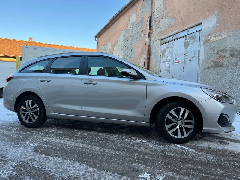 Hyundai I30 1.6 CRDI SPORT WAGON break BUSINESS , снимка 5 - Автомобили и джипове - 40044056