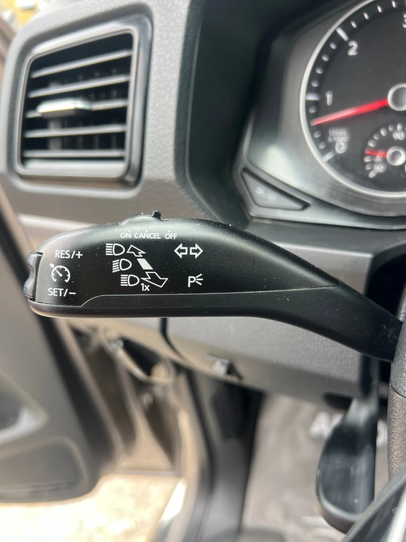 VW Amarok 3.0 TDI V6, снимка 15 - Автомобили и джипове - 50347963