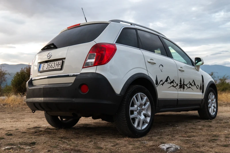 Opel Antara, снимка 4 - Автомобили и джипове - 52326379