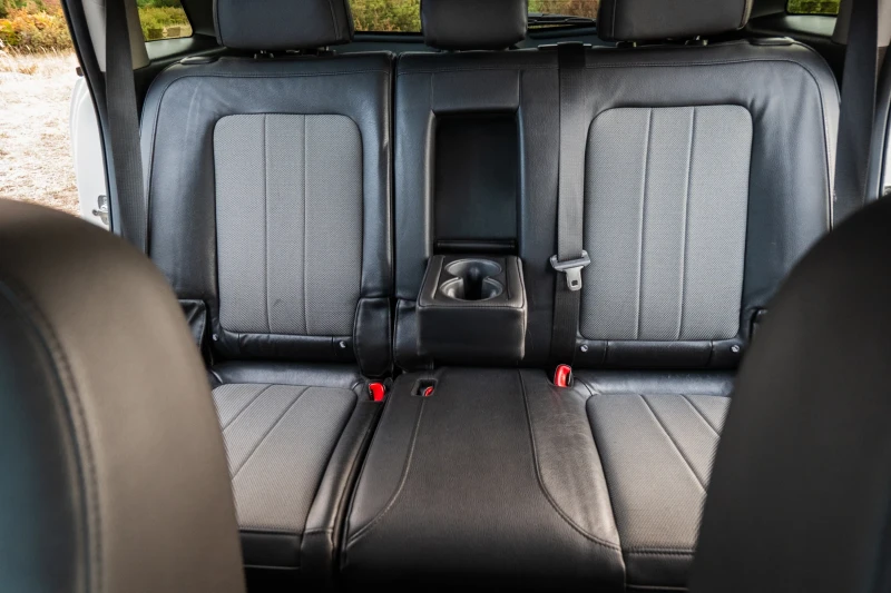 Opel Antara, снимка 8 - Автомобили и джипове - 52326379