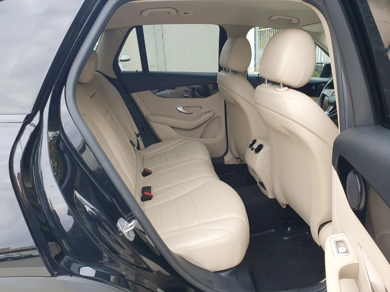 Mercedes-Benz GLC 220 КАТО НОВA/4Matic/9G-Tronic/, снимка 13 - Автомобили и джипове - 52041511