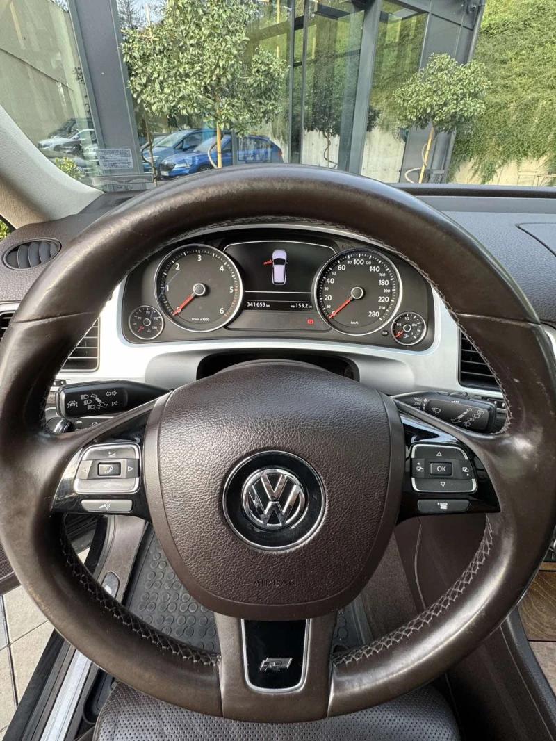VW Touareg R-LINE, снимка 16 - Автомобили и джипове - 52141698