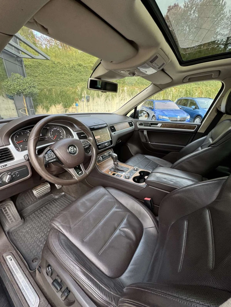 VW Touareg R-LINE, снимка 10 - Автомобили и джипове - 52141698