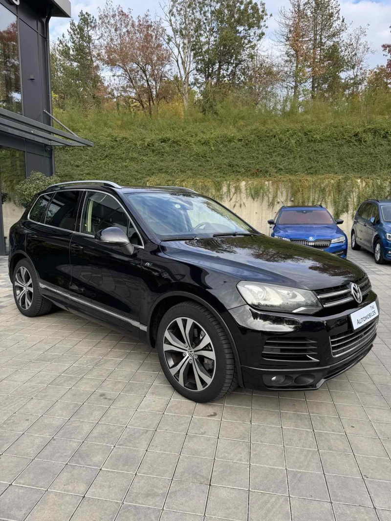 VW Touareg R-LINE, снимка 2 - Автомобили и джипове - 52141698
