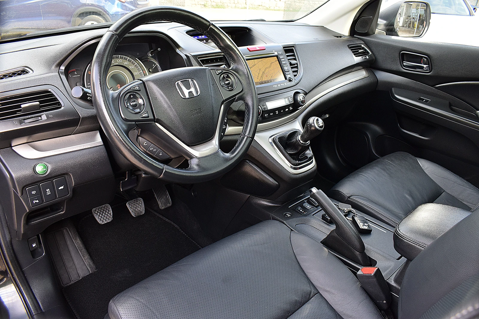 Honda Cr-v 2.2ШВЕЙЦАРИЯ-КОЖА/НАВИ/КСЕНОН/ДВД/ПАНОРАМА/МЕМОРИ - изображение 10