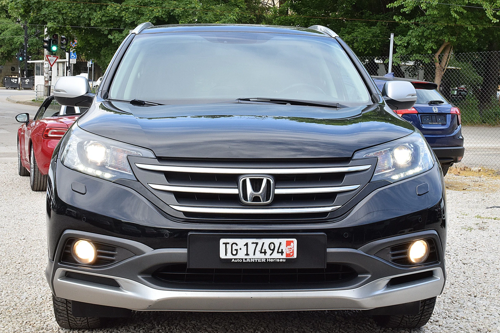 Honda Cr-v 2.2ШВЕЙЦАРИЯ-КОЖА/НАВИ/КСЕНОН/ДВД/ПАНОРАМА/МЕМОРИ - изображение 2