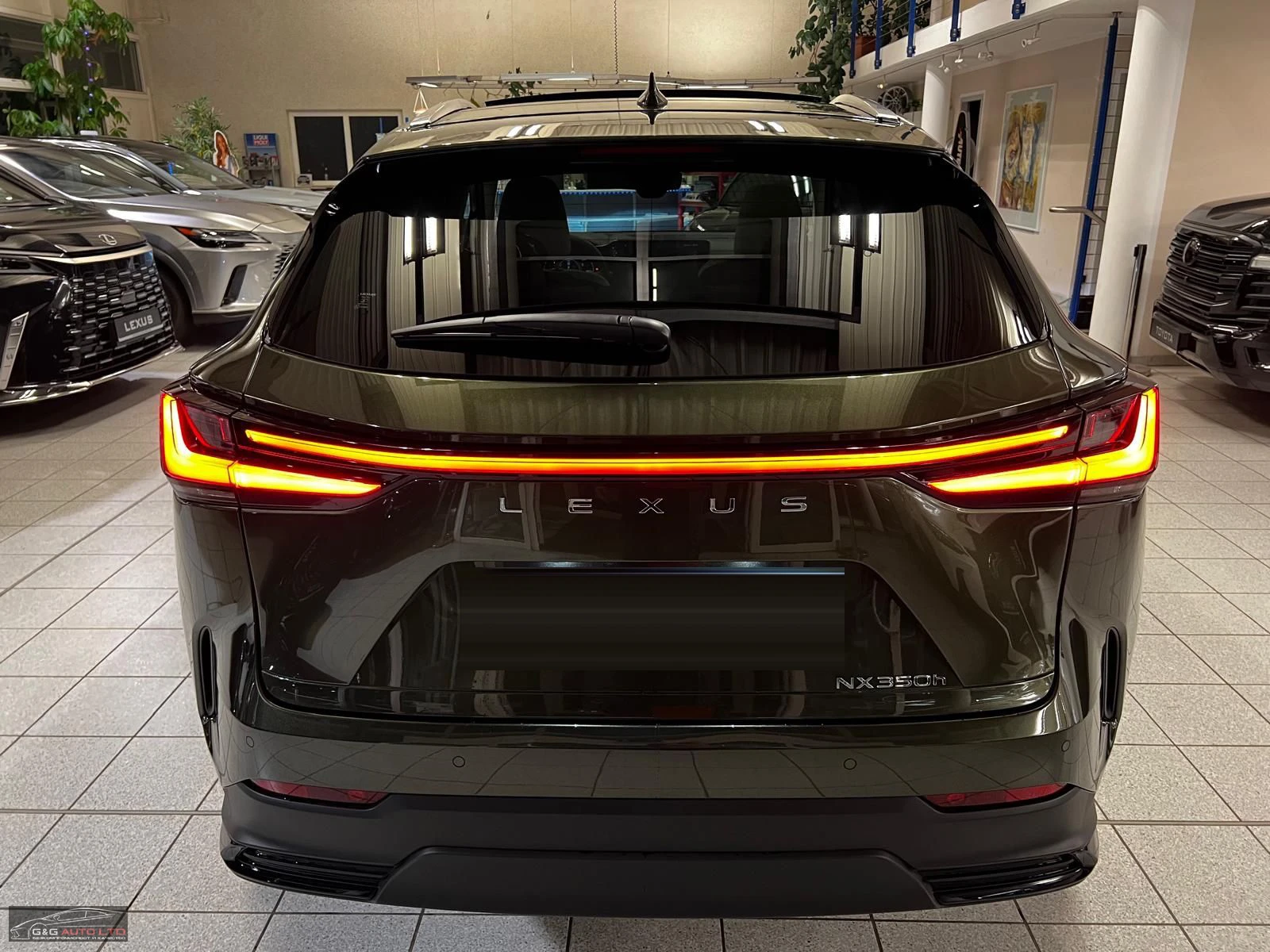 Lexus NX 350h НОВ!243HP/LUXURY/4X4/360/PANO/LED/KLESS/586v - изображение 7