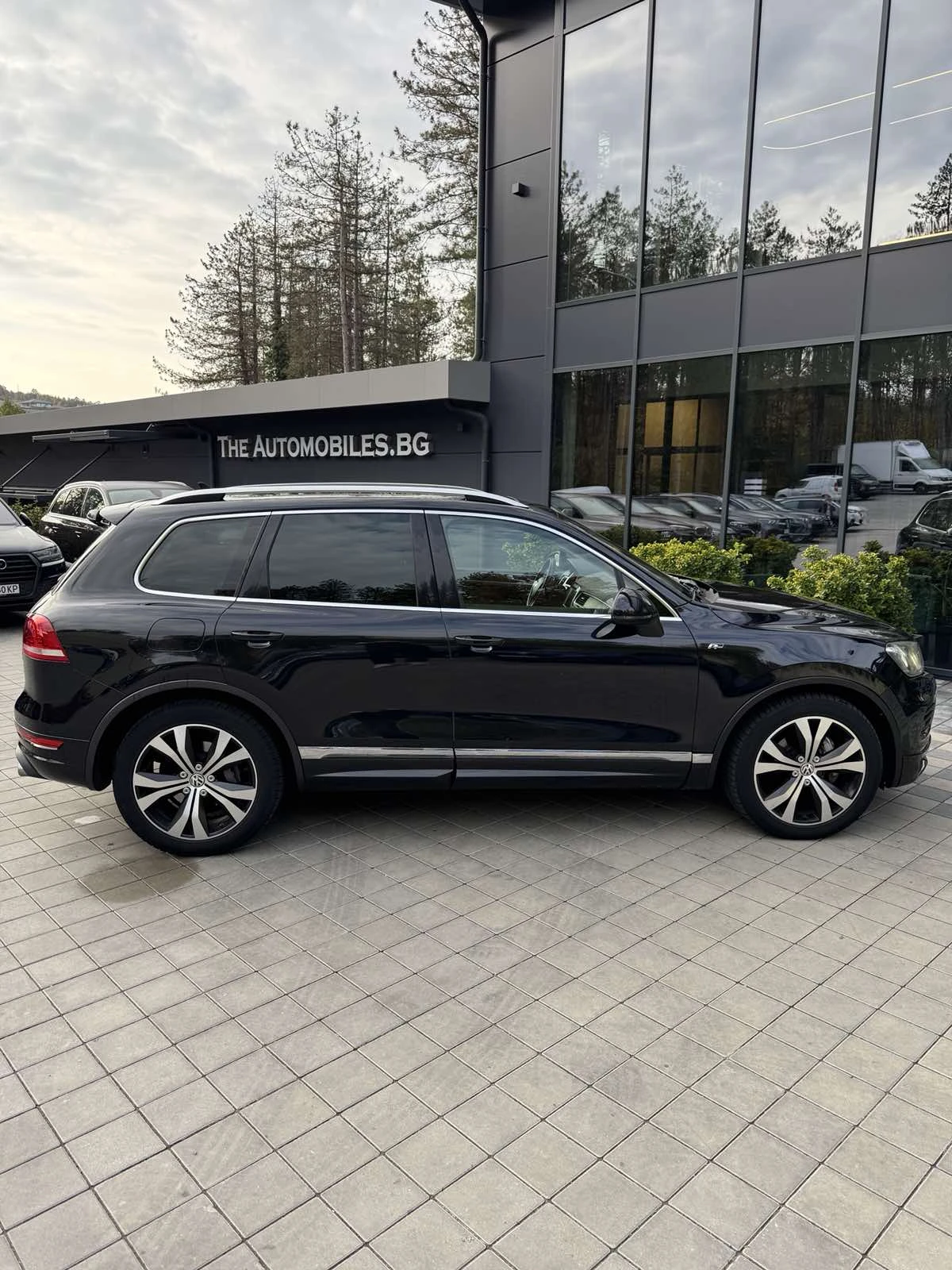 VW Touareg R-LINE - изображение 8