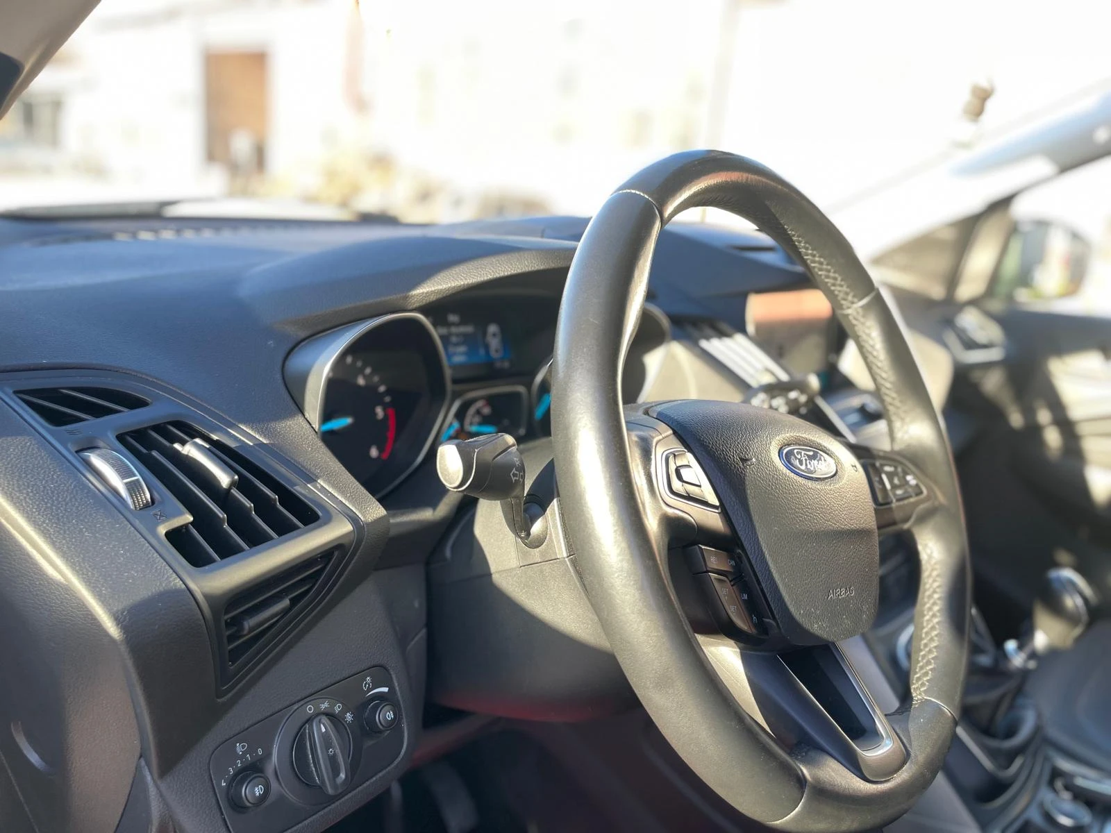 Ford Kuga 2.0 - изображение 4