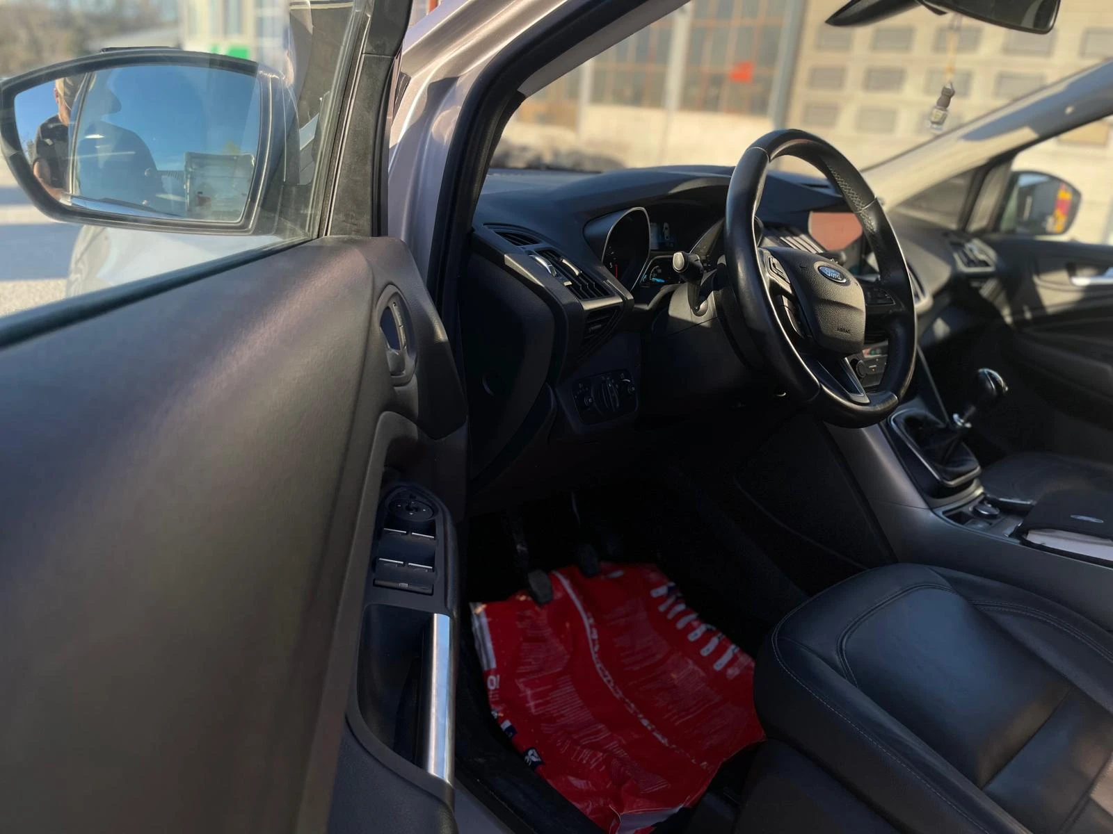 Ford Kuga 2.0 - изображение 6