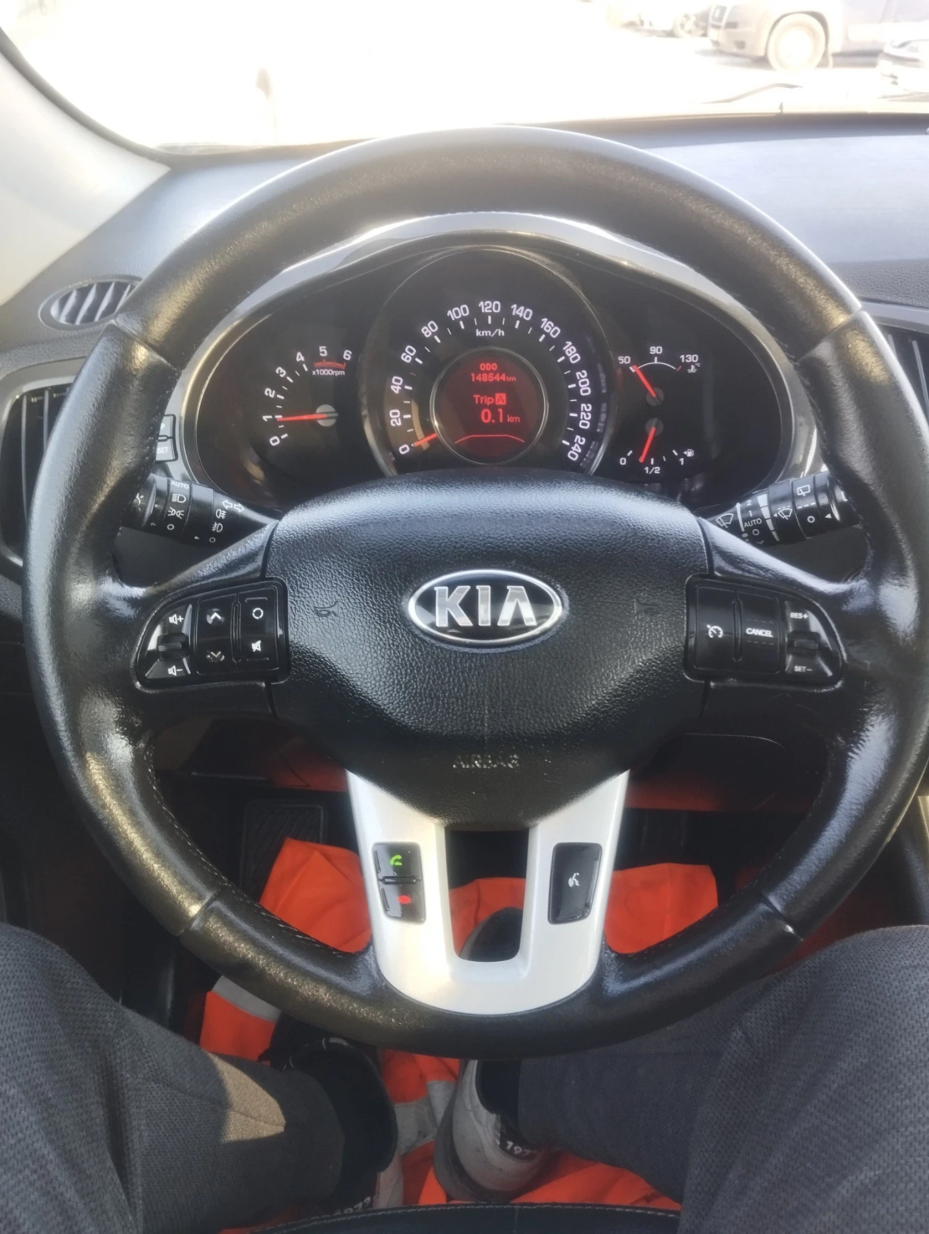 Kia Sportage 2.0 184к.с.4X4 KEYLESS ПАНОРАМА НАВИГАЦИЯ  , снимка 9 - Автомобили и джипове - 53736674