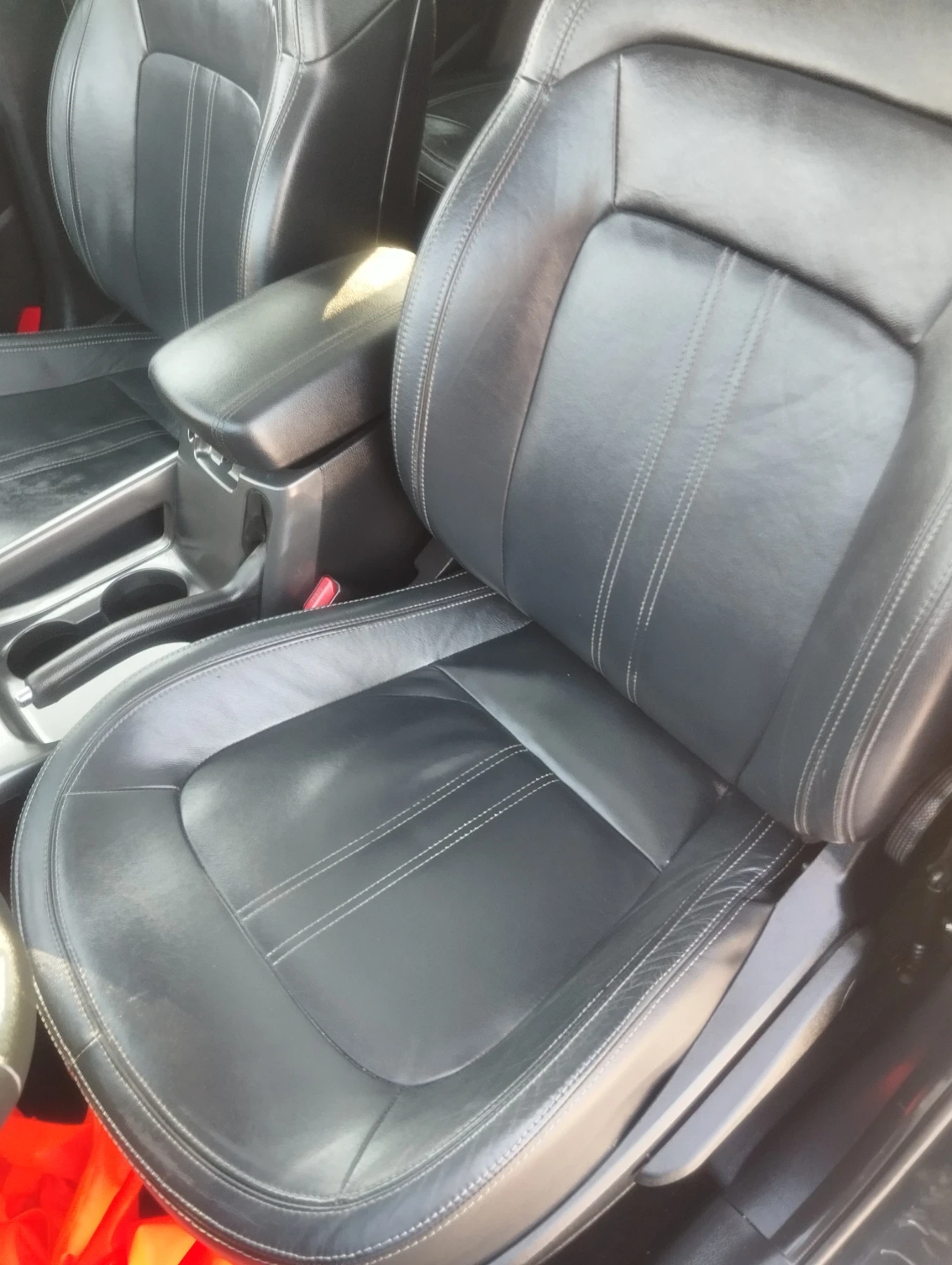 Kia Sportage 2.0 184к.с.4X4 KEYLESS ПАНОРАМА НАВИГАЦИЯ  , снимка 16 - Автомобили и джипове - 53736674