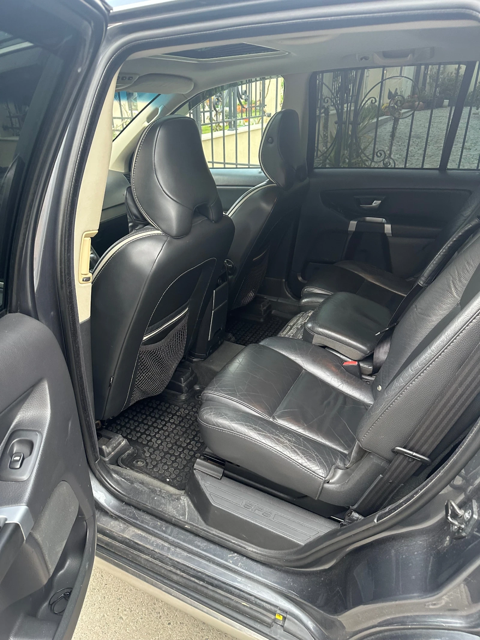 Volvo Xc90 V8 SPORT, снимка 8 - Автомобили и джипове - 54415115