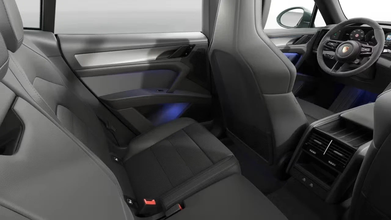 Porsche Cayenne ELECTRIC* PANO* SPORT CHRONO* BOSE* , снимка 8 - Автомобили и джипове - 54707550