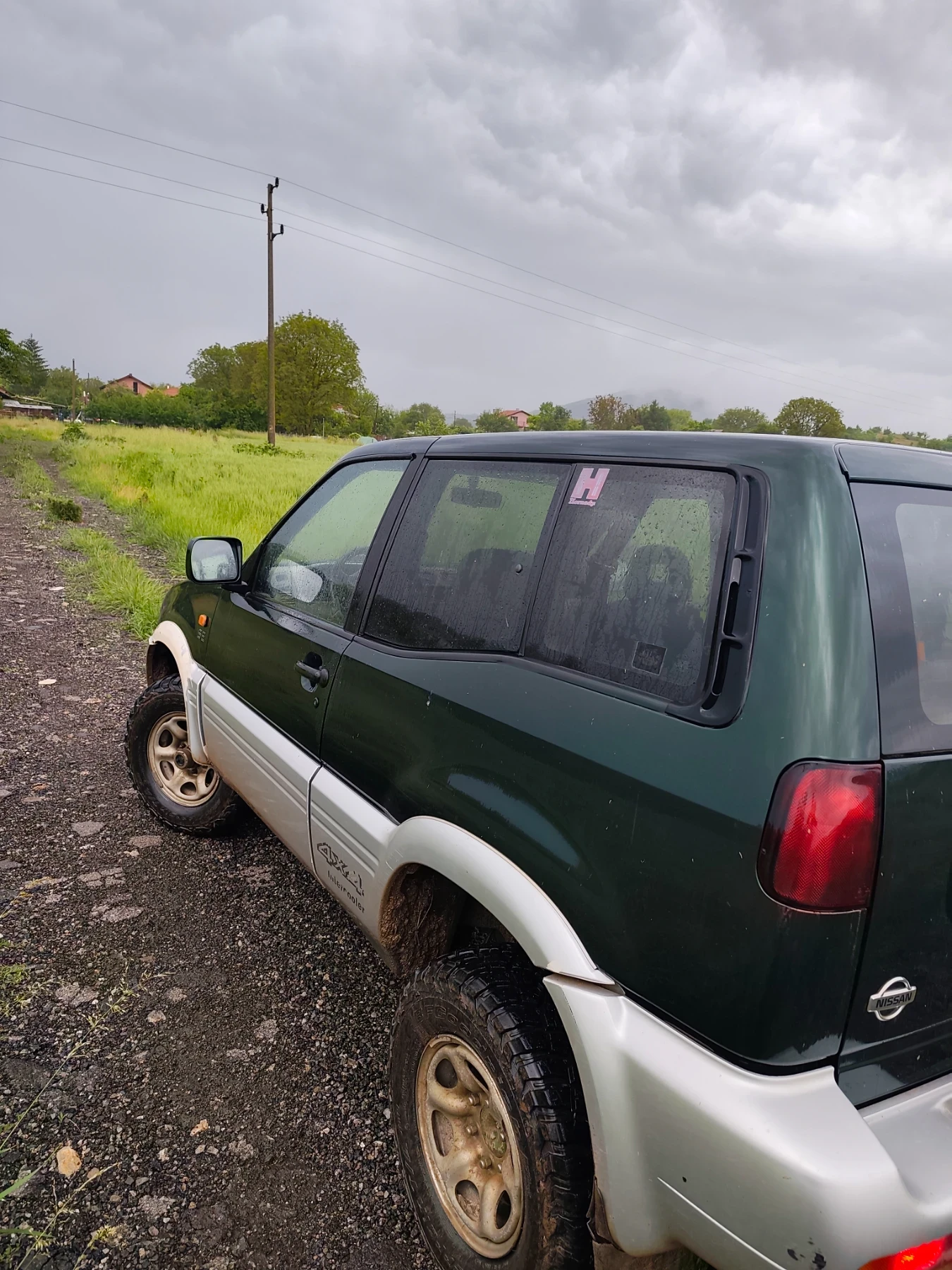 Nissan Terrano, снимка 5 - Автомобили и джипове - 54746062