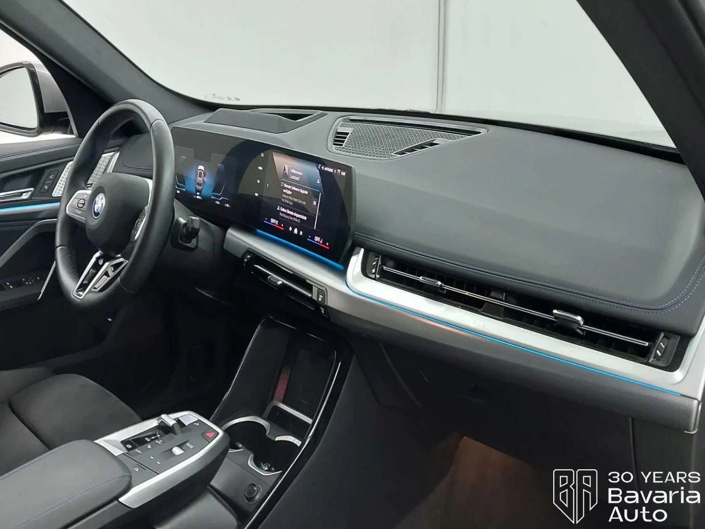BMW iX1 30 xDrive M Sport Paket , снимка 7 - Автомобили и джипове - 54836642