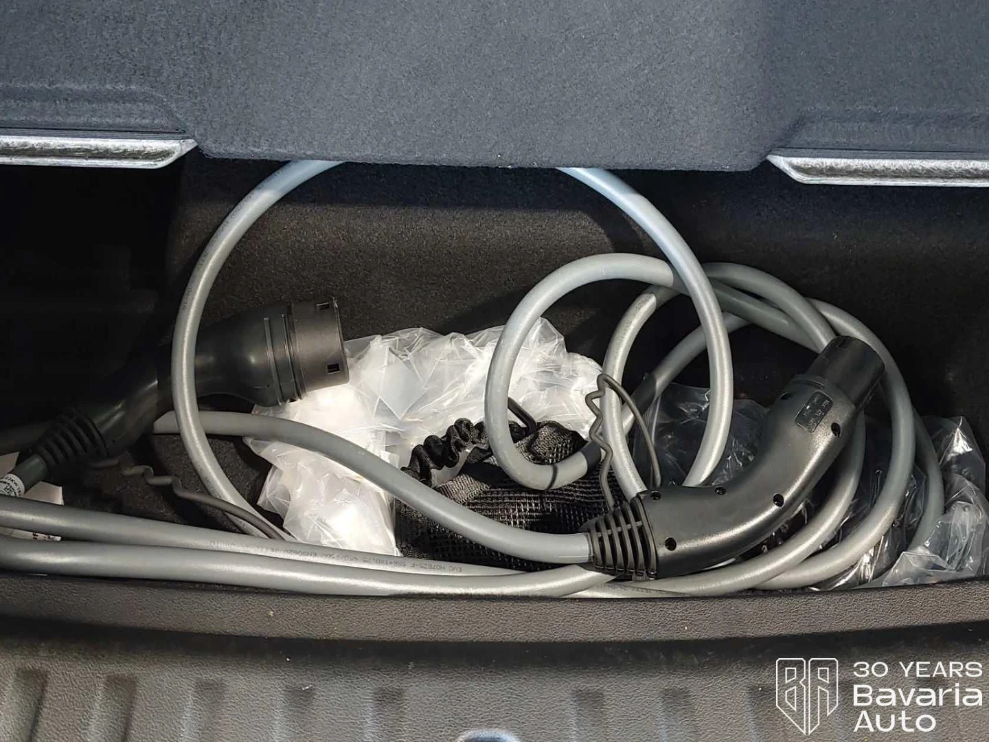 BMW iX1 30 xDrive M Sport Paket , снимка 14 - Автомобили и джипове - 54836642