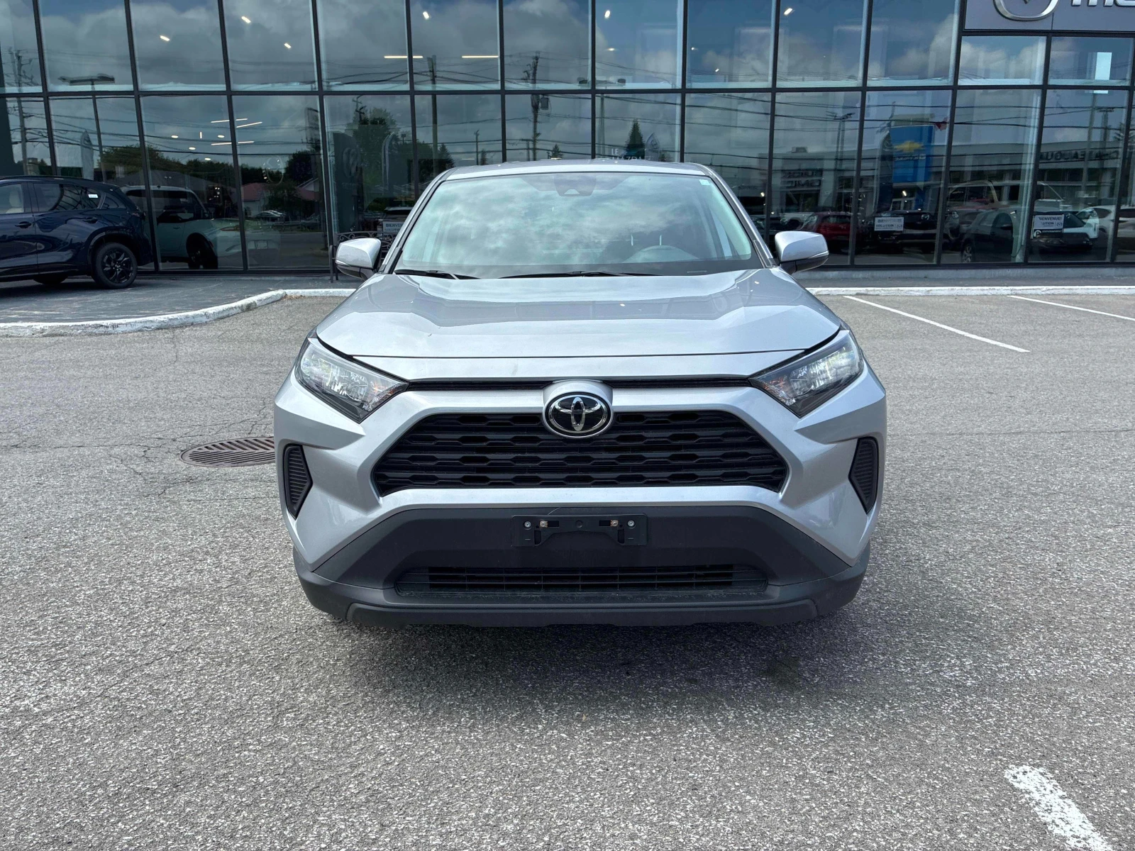 Toyota Rav4 LE * CARFAX * АВТО КРЕДИТ * , снимка 2 - Автомобили и джипове - 54875662