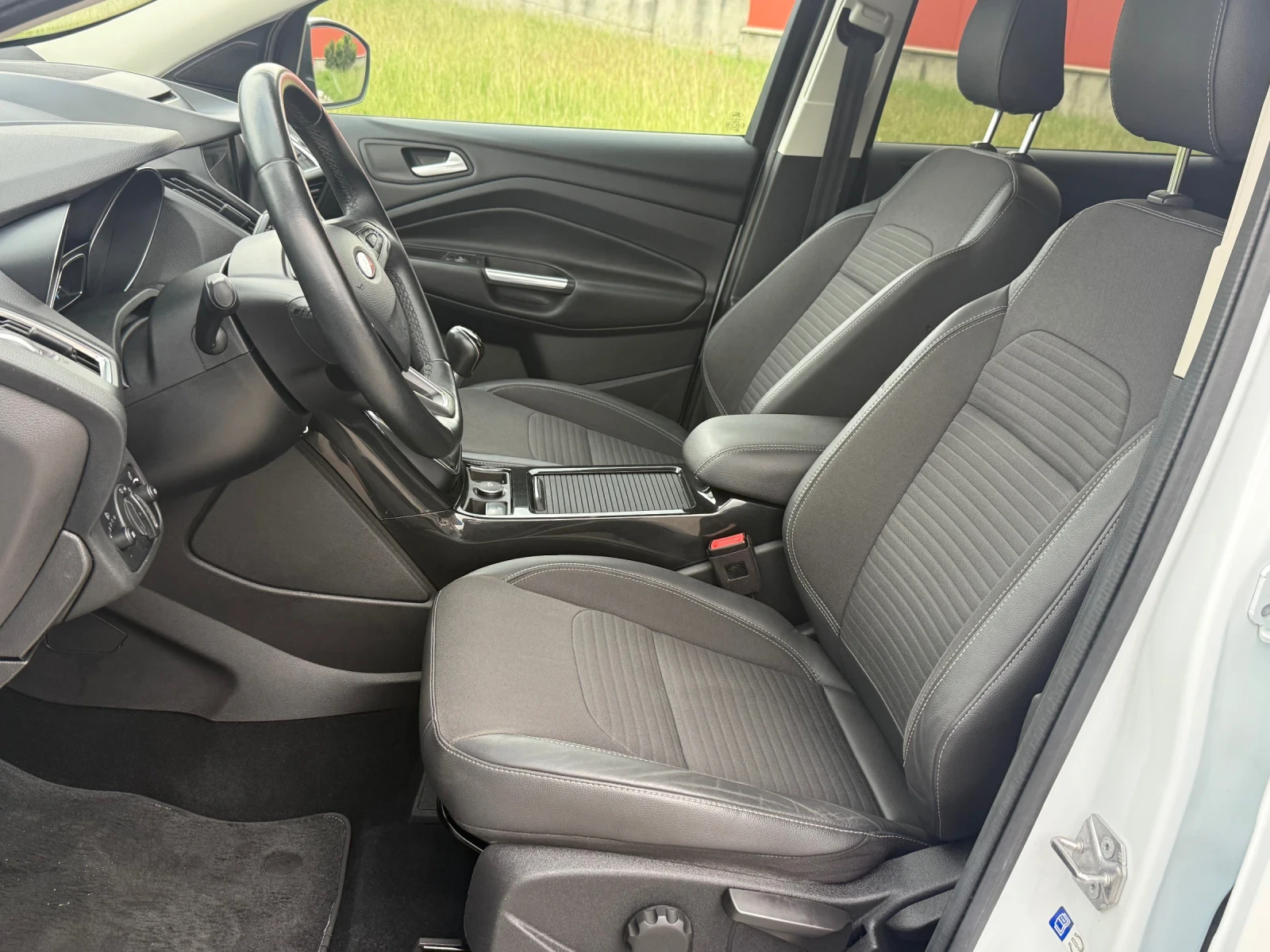 Ford Kuga 2.0TDCI 150�� 4�4 TITANIUM 97000�� | Mobile.bg � ����������� 17