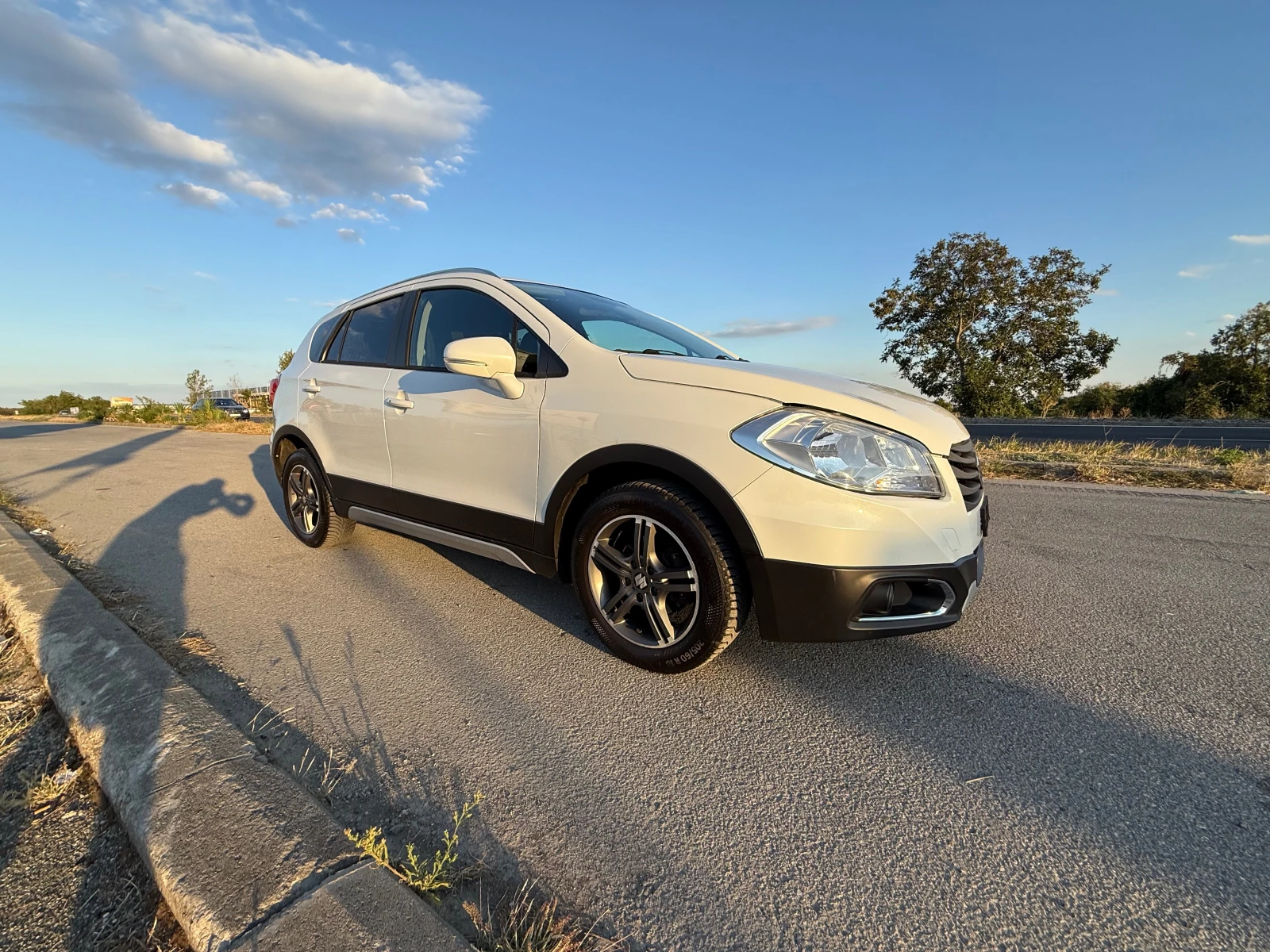 Suzuki SX4 S-Cross 1.6 4х4 AUT. PIZ SULAI ШВЕЙЦАРИЯ, снимка 4 - Автомобили и джипове - 56078008