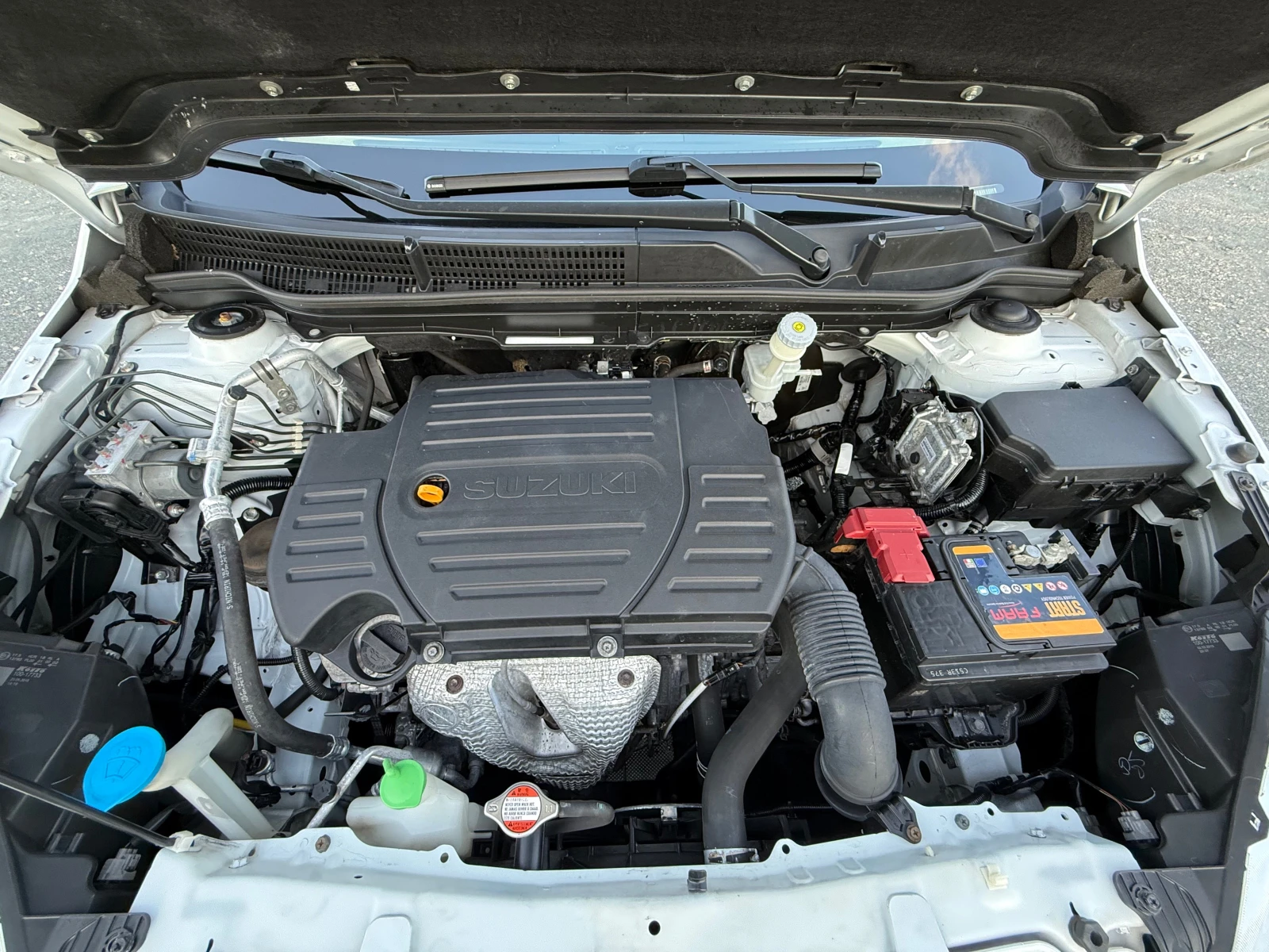 Suzuki SX4 S-Cross 1.6 4х4 AUT. PIZ SULAI ШВЕЙЦАРИЯ, снимка 12 - Автомобили и джипове - 56078008