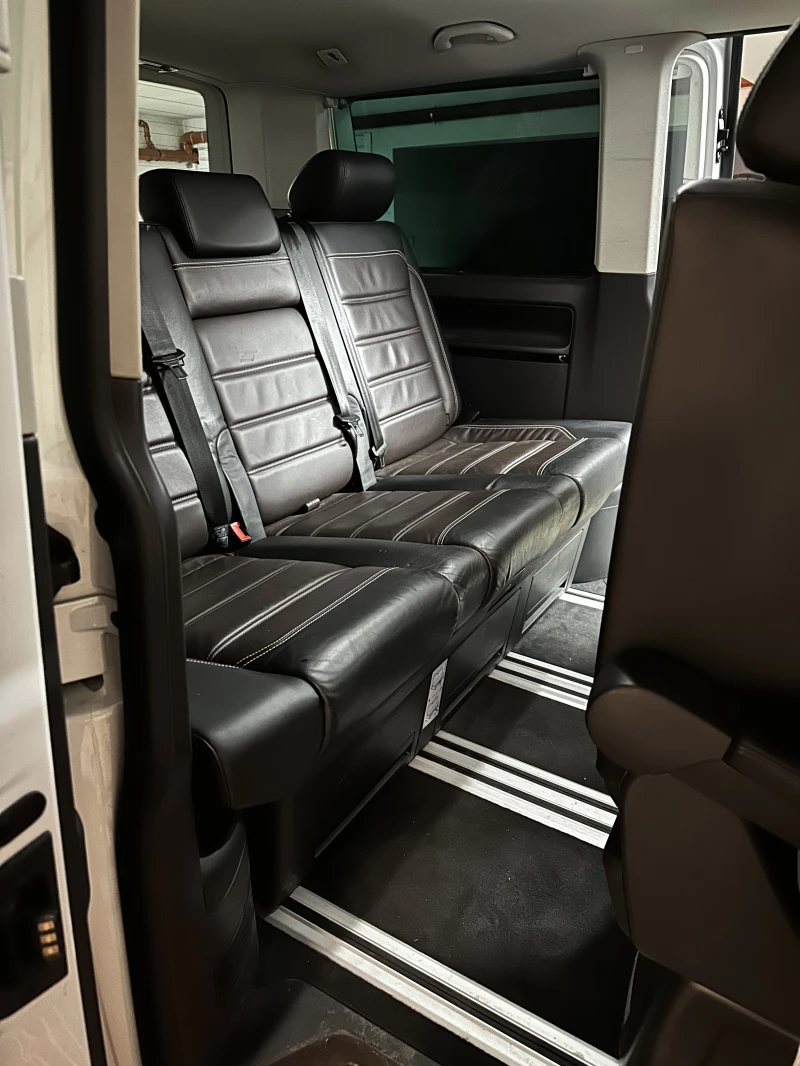 VW Multivan, снимка 9 - Бусове и автобуси - 53041860