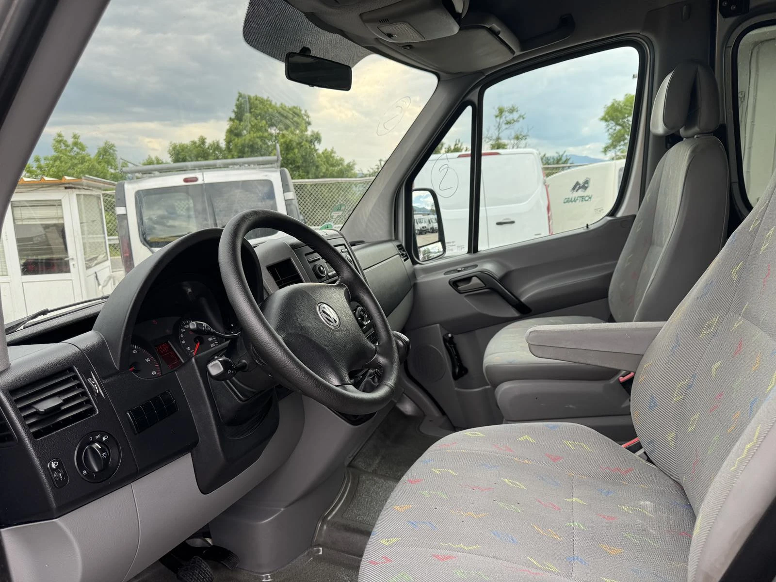 VW Crafter 2.5TDI9 KLIMA | Mobile.bg   11