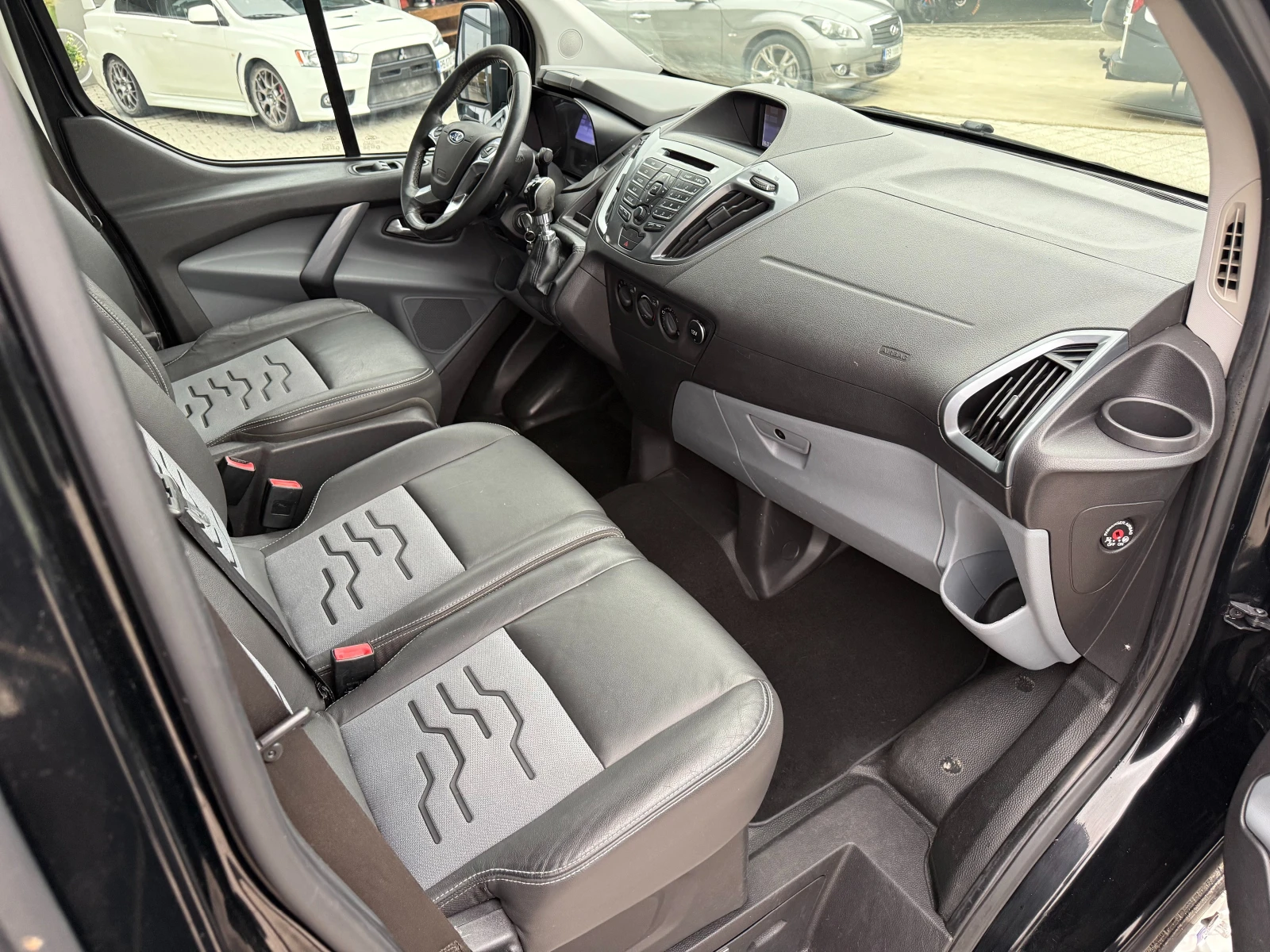 Ford Transit Custom 2.2TDCI 155к.с. Климатик L2H1  - изображение 10