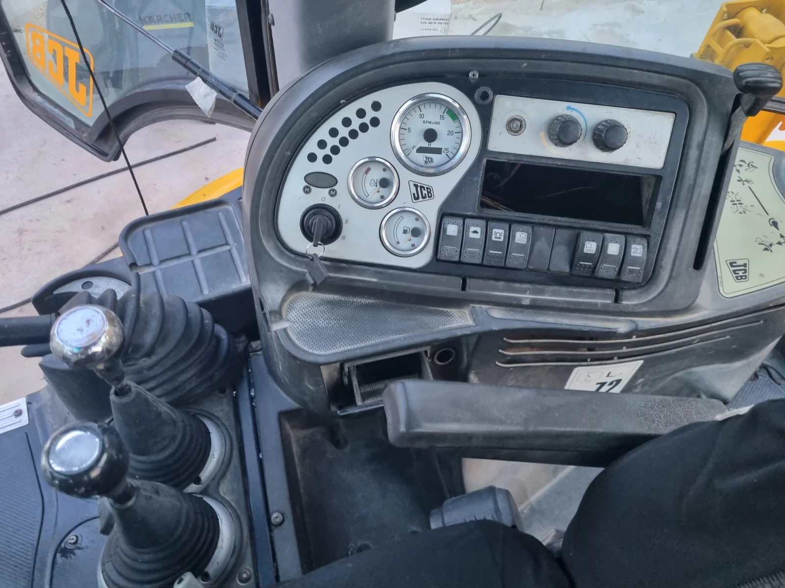Багер JCB 3cx - изображение 4