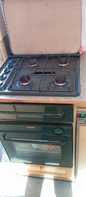 Каравана Euro Liner Стерлинг Европа 500Л, снимка 5 - Каравани и кемпери - 53668324