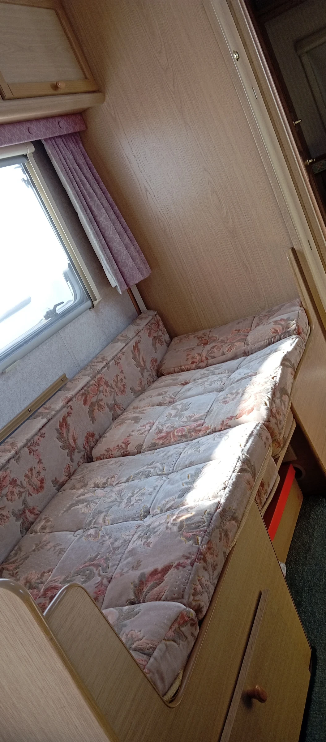 Каравана Euro Liner Стерлинг Европа 500Л - изображение 9