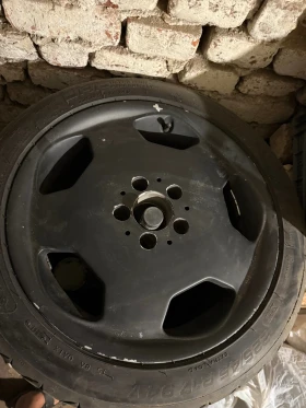        225/45R17  Mercedes-Benz 124