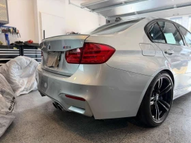 BMW M3 * 4dr Sdn* 2 КЛЮЧА* ПОДГРЕВ* PANO* KEYLESS* , снимка 4