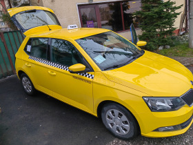 Skoda Fabia Такси, снимка 12 - Автомобили и джипове - 43699813