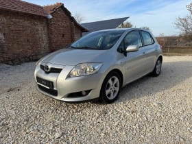 Toyota Auris 1.6i Климатроник, снимка 1