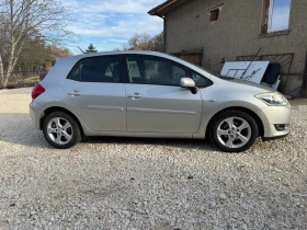 Toyota Auris 1.6i Климатроник, снимка 6