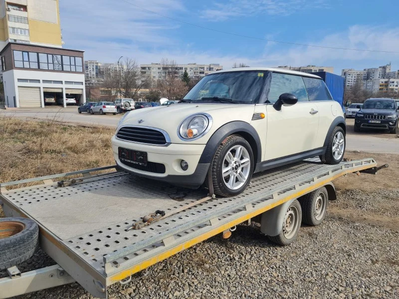 Mini One 1.4i ПАНОРАМА! ГЕРМАНИЯ!, снимка 6 - Автомобили и джипове - 44518542