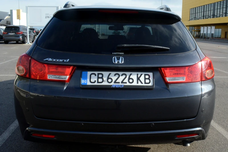 Honda Accord Tourer 2.2D i-DTEC, 150hp, снимка 4 - Автомобили и джипове - 47320138