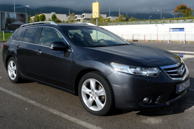 Honda Accord Tourer 2.2D i-DTEC, 150hp, снимка 1 - Автомобили и джипове - 47320138